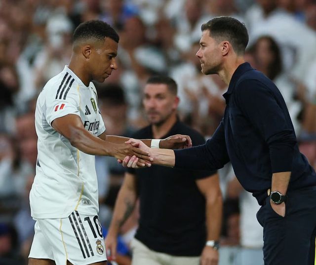 [中超]浙江俱乐部战平上海海港