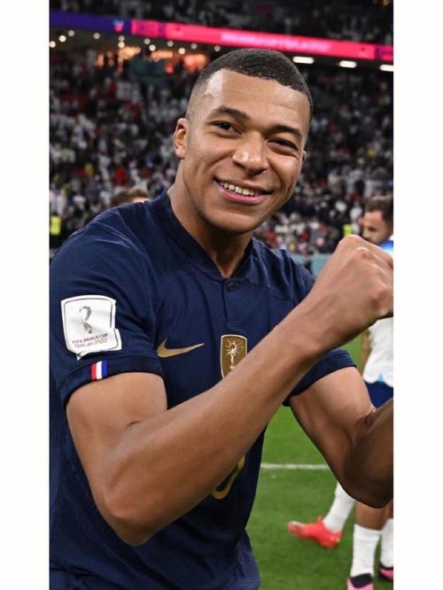 LPL季后赛大戏来袭！IG再战BLG，能否三擒成功晋级？